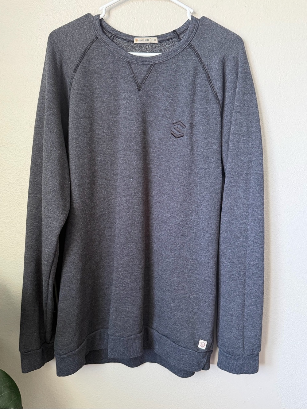 Marine Layer Sweatshirt Men’s XL Charcoal Grey Crewneck Pullover Logo Fleeced